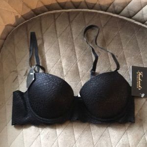 New Pretty Scalloped invisible edge bra 34A